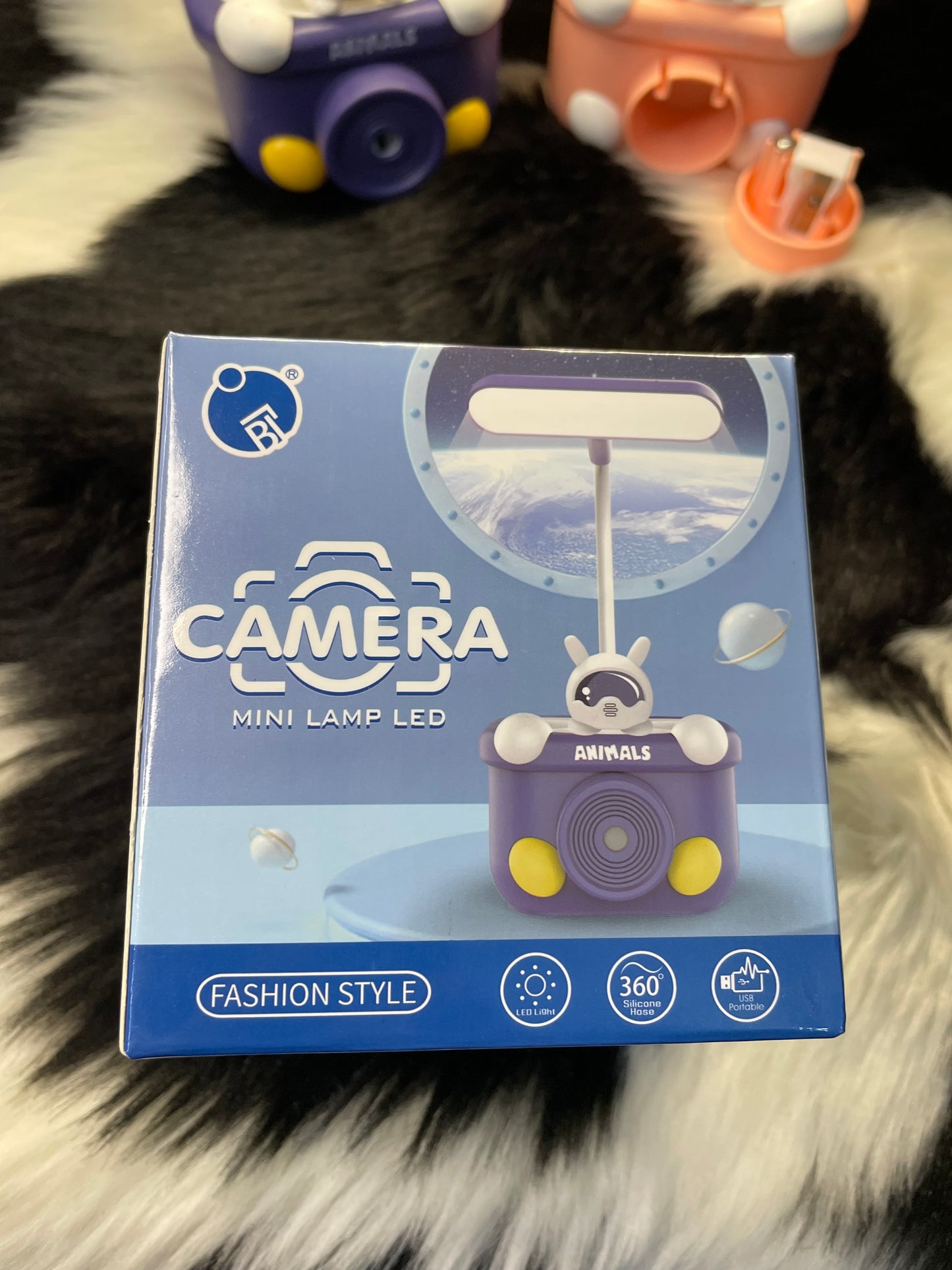 Mini camera led lamp with sharpener