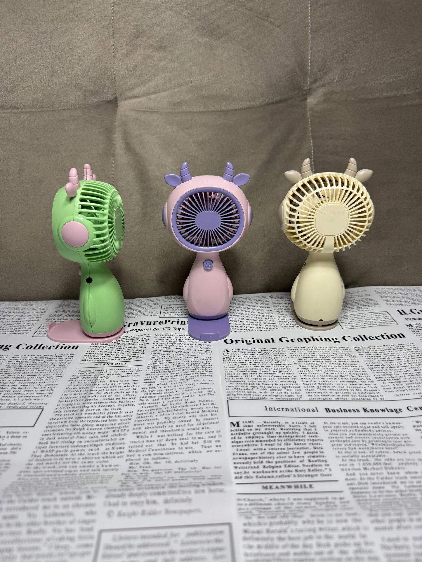 Portable Handheld Fan, Mini Hand Fan + Phone Holder