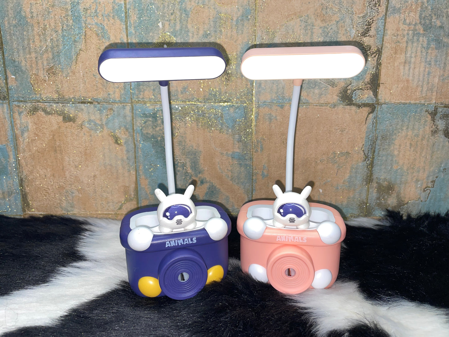Mini camera led lamp with sharpener