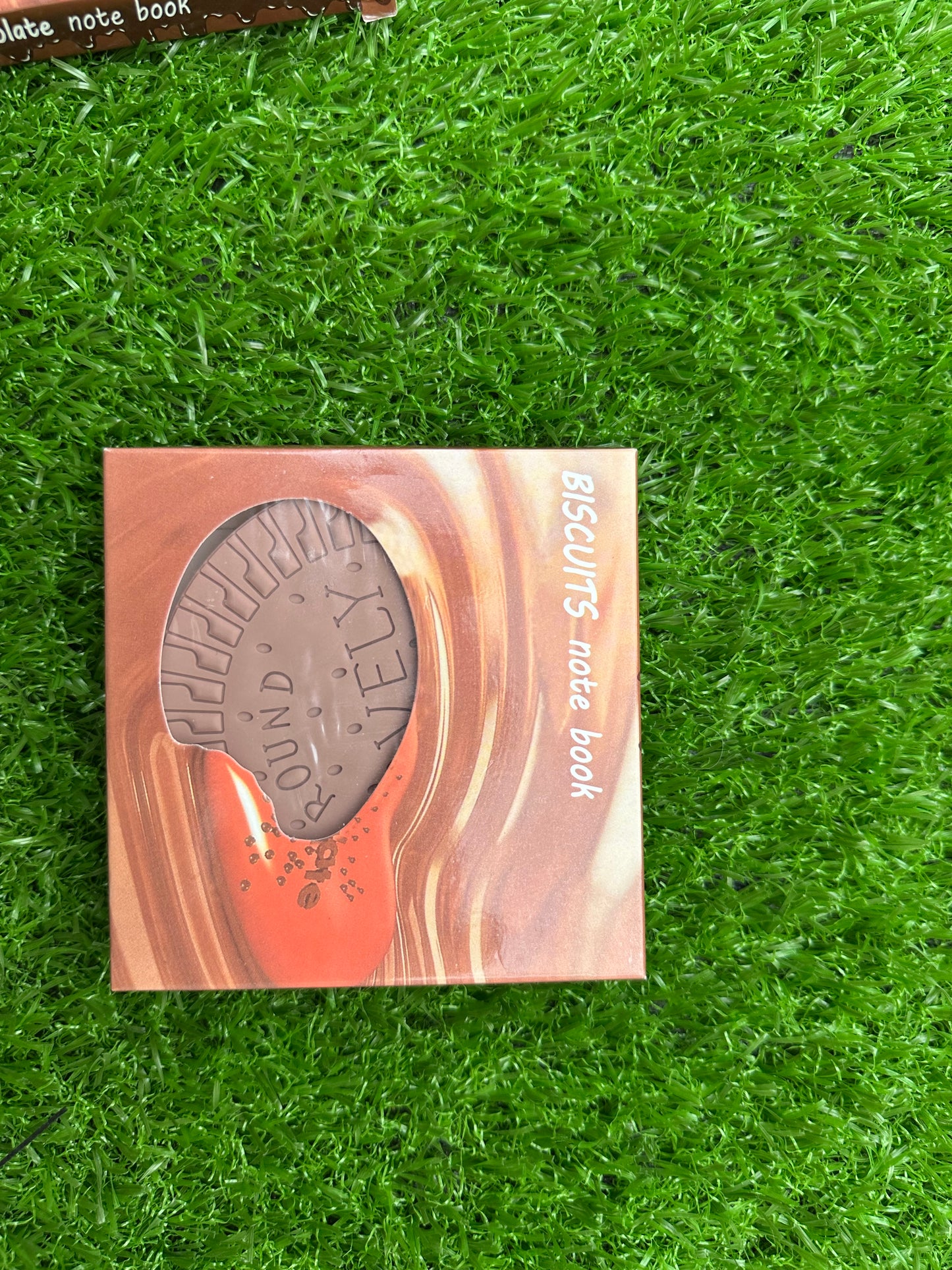 Biscuit, chocolate diary