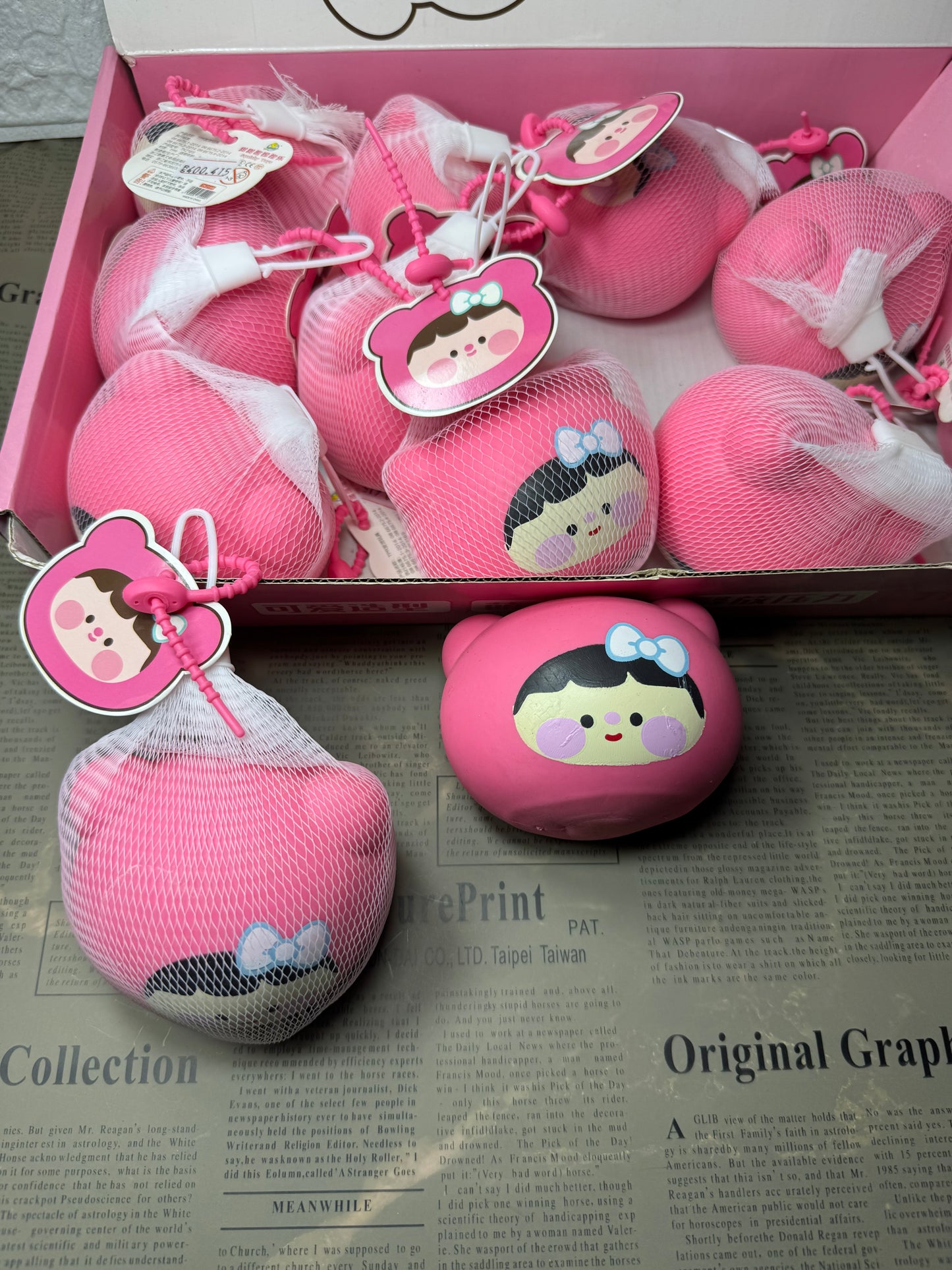 Kawaii Girl Face Squishy Toy 🩷