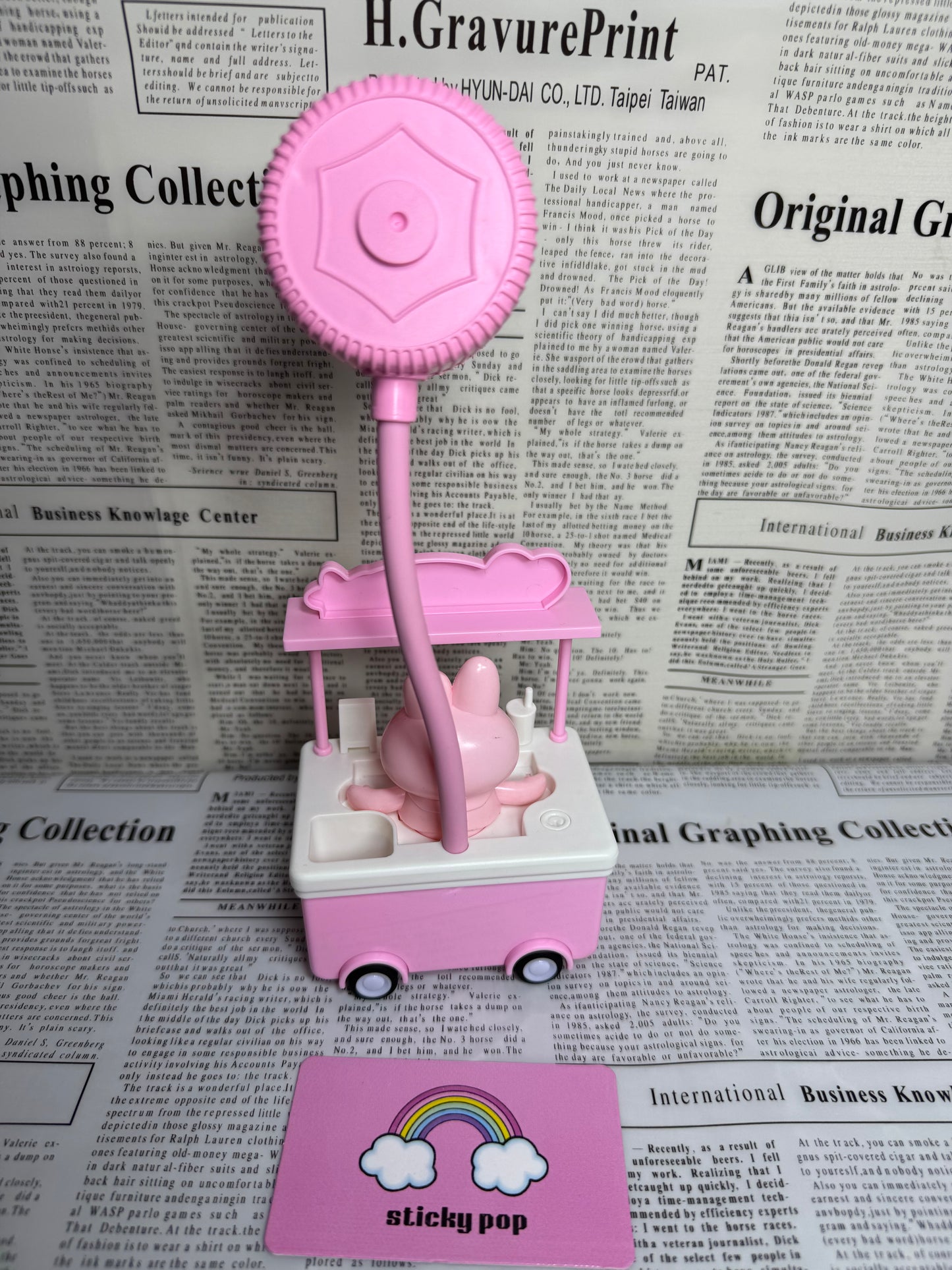 Kawaii Ice-Cream Cart LED Night Desk Lamp