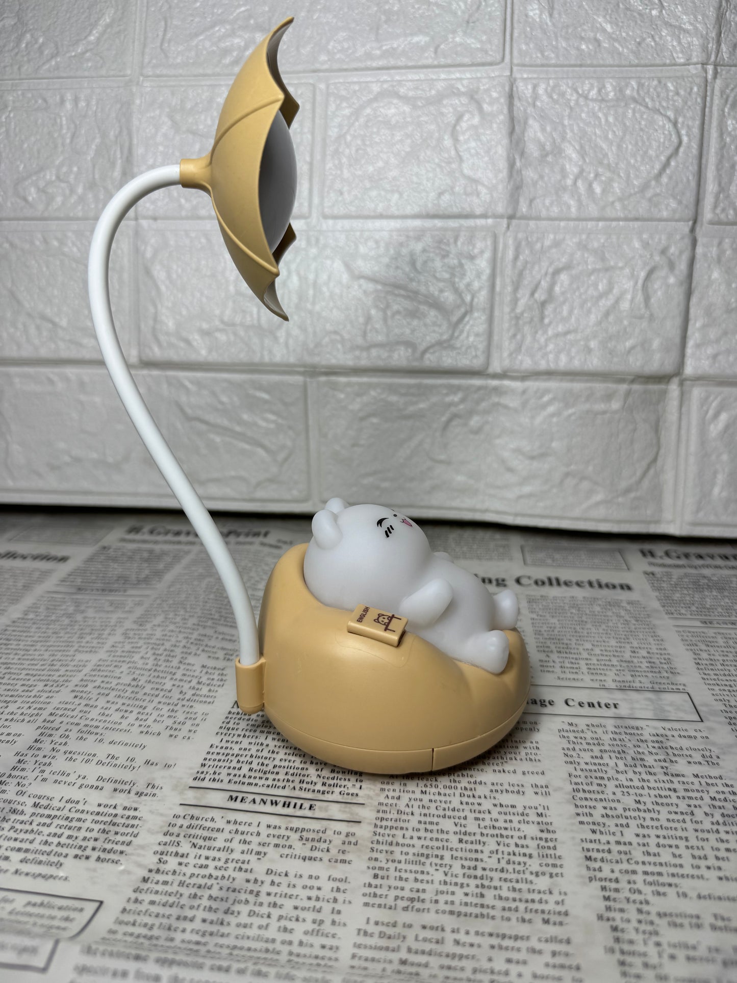 Cute Cat Desk Lamp