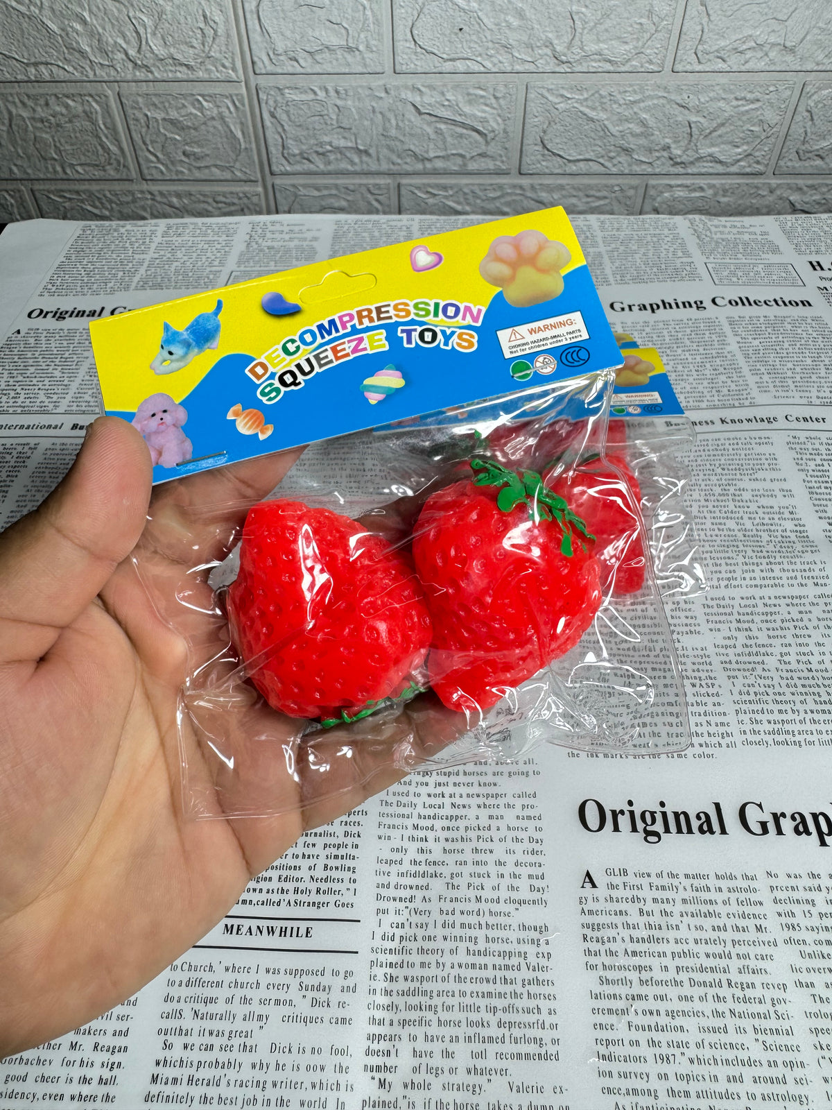 Strawberry 🍓 Squishy 2 in 1