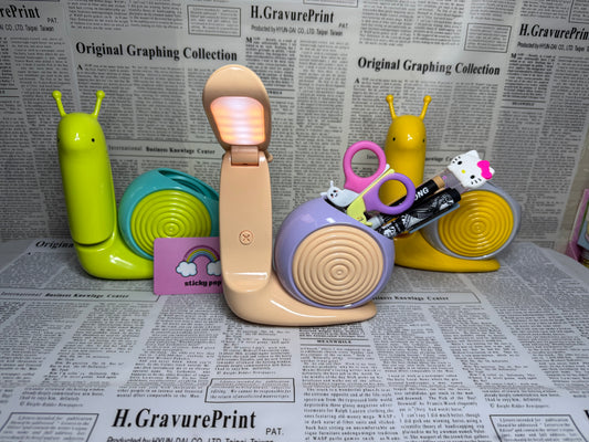Cute Snail 🐌 Desk Lamp