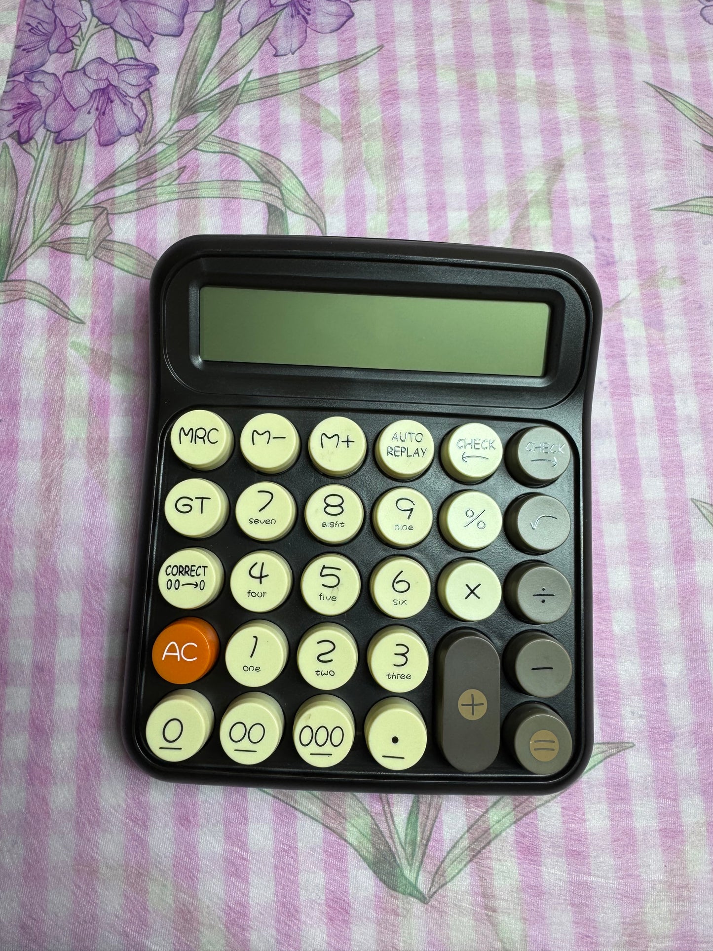 Colourful keys Calculator