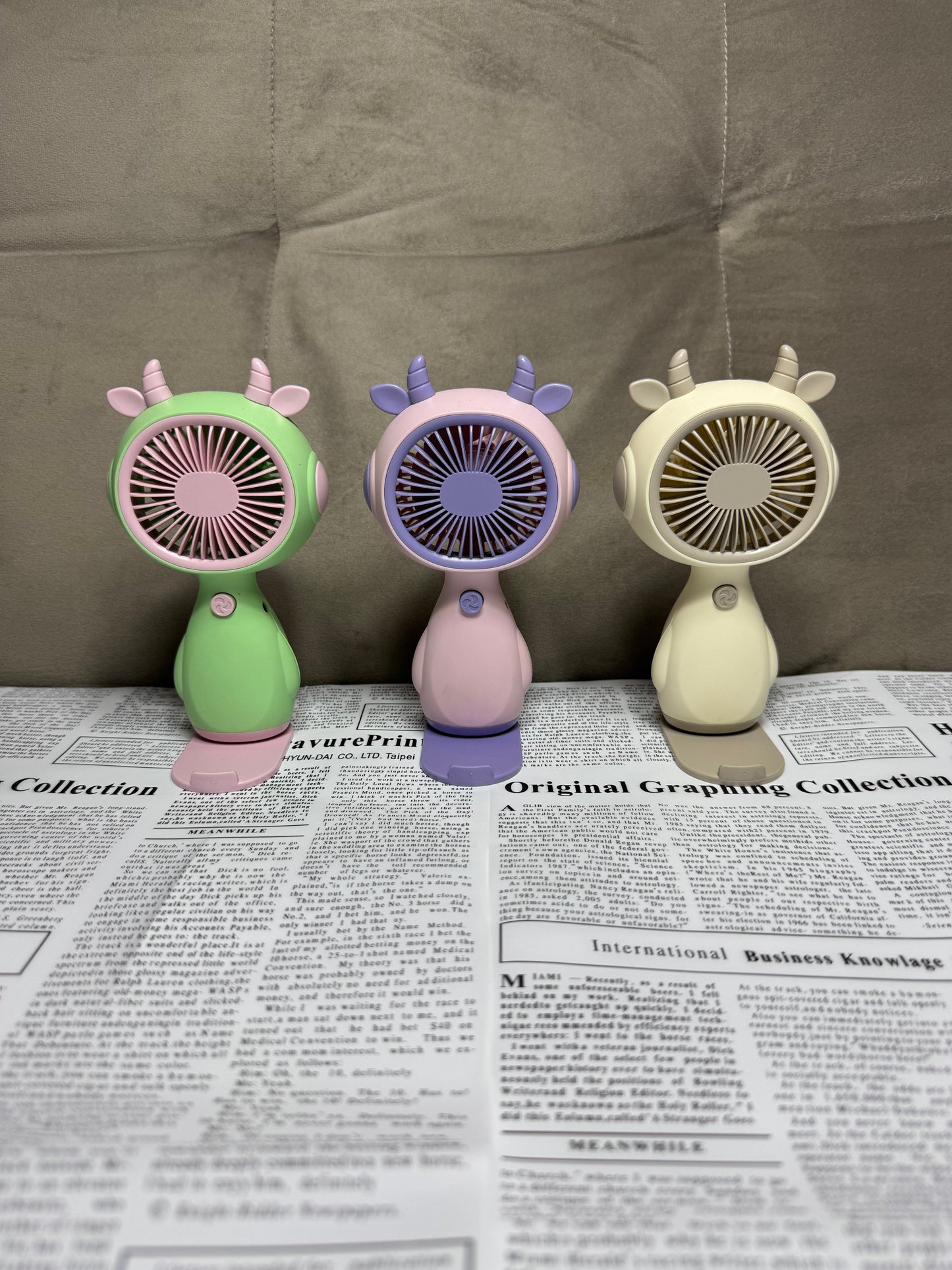 Portable Handheld Fan, Mini Hand Fan + Phone Holder
