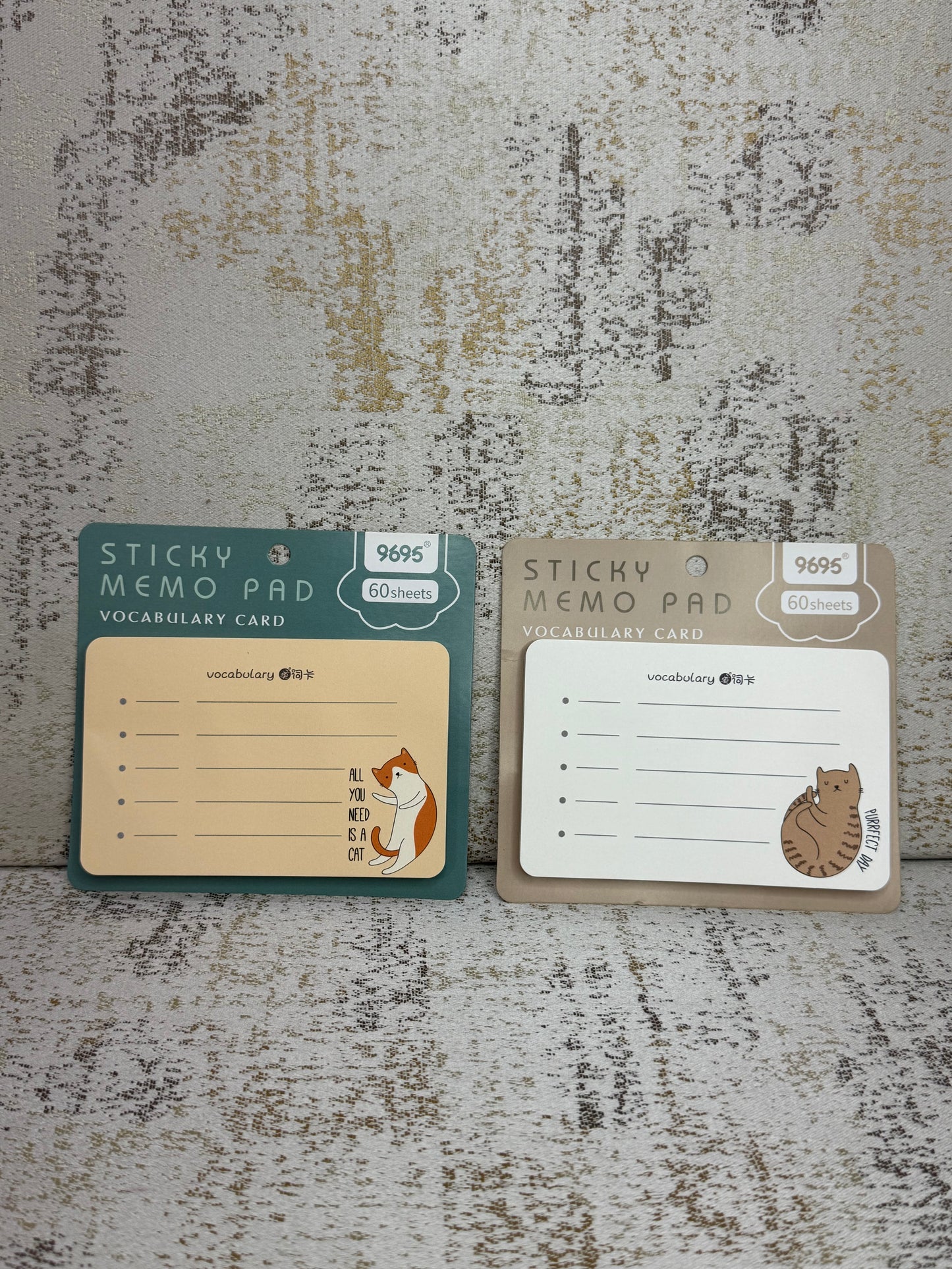 Sticky memo pad