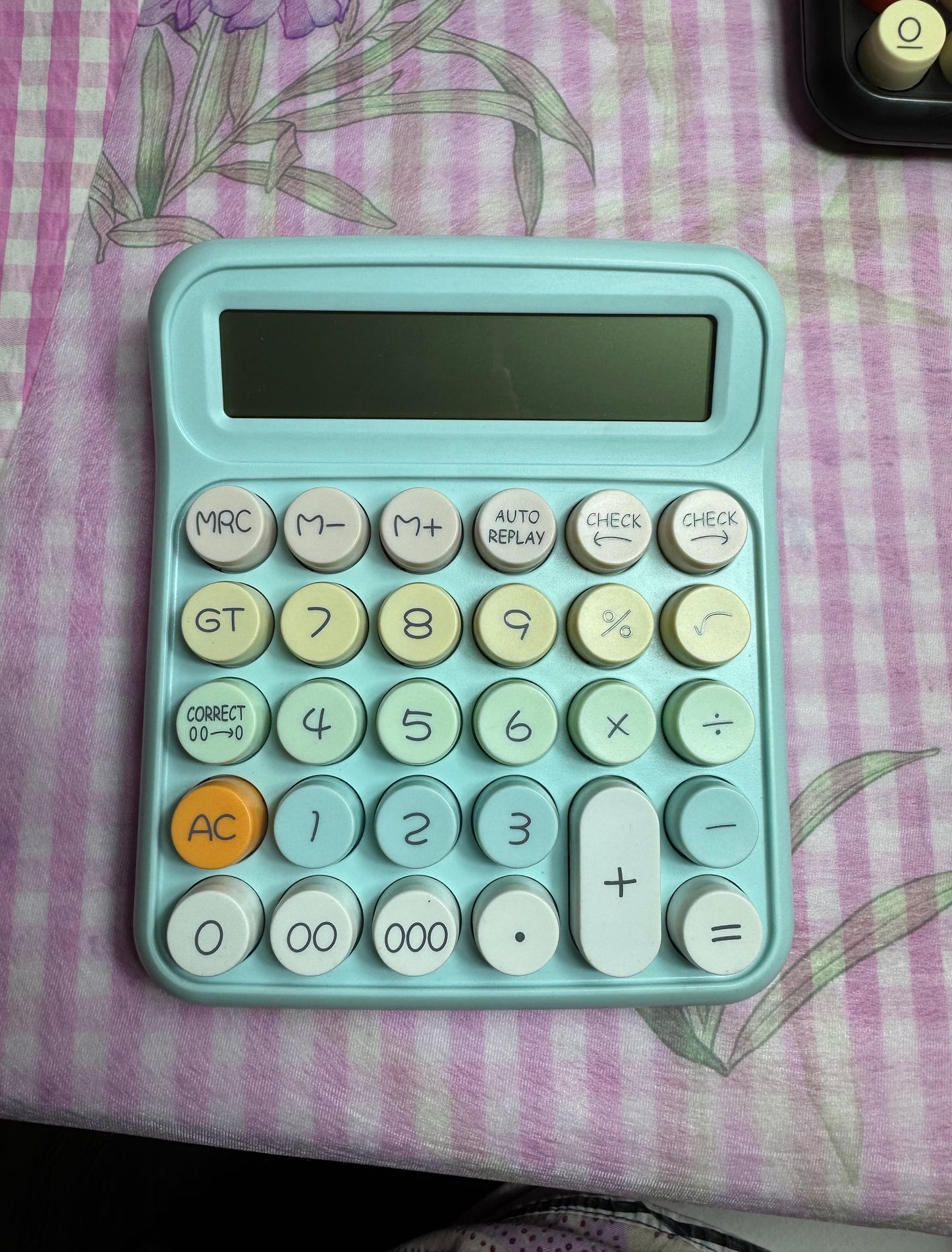 Colourful keys Calculator