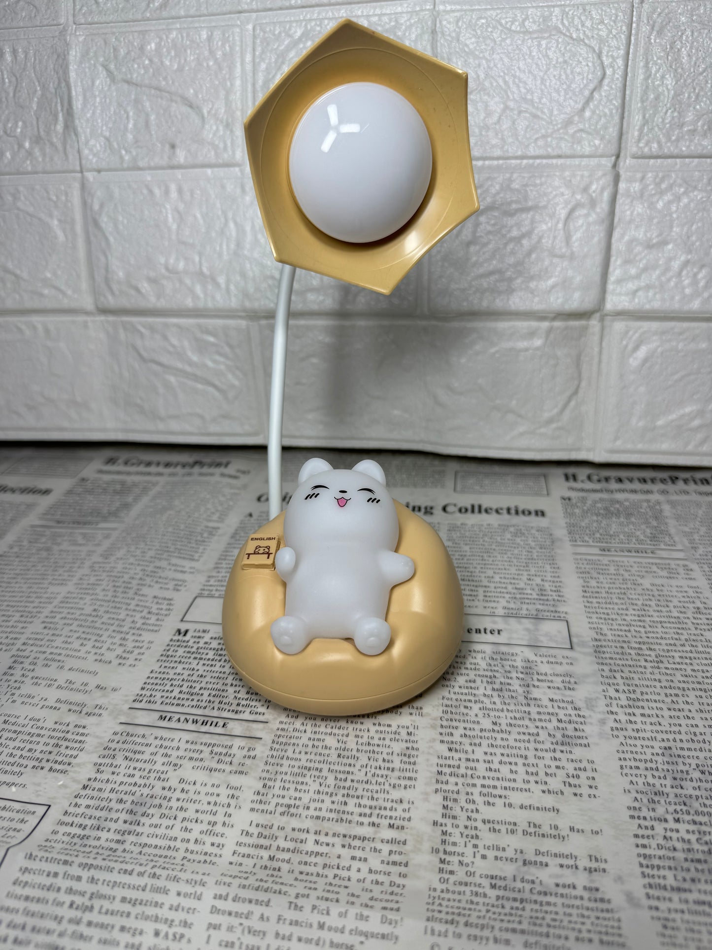 Cute Cat Desk Lamp