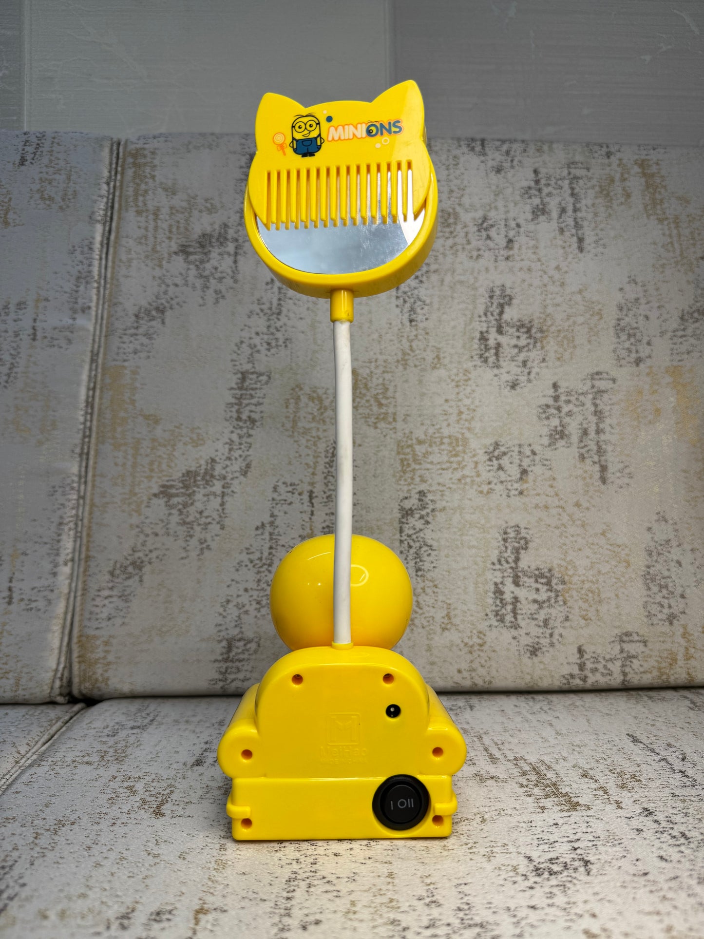 Minion desk lamp