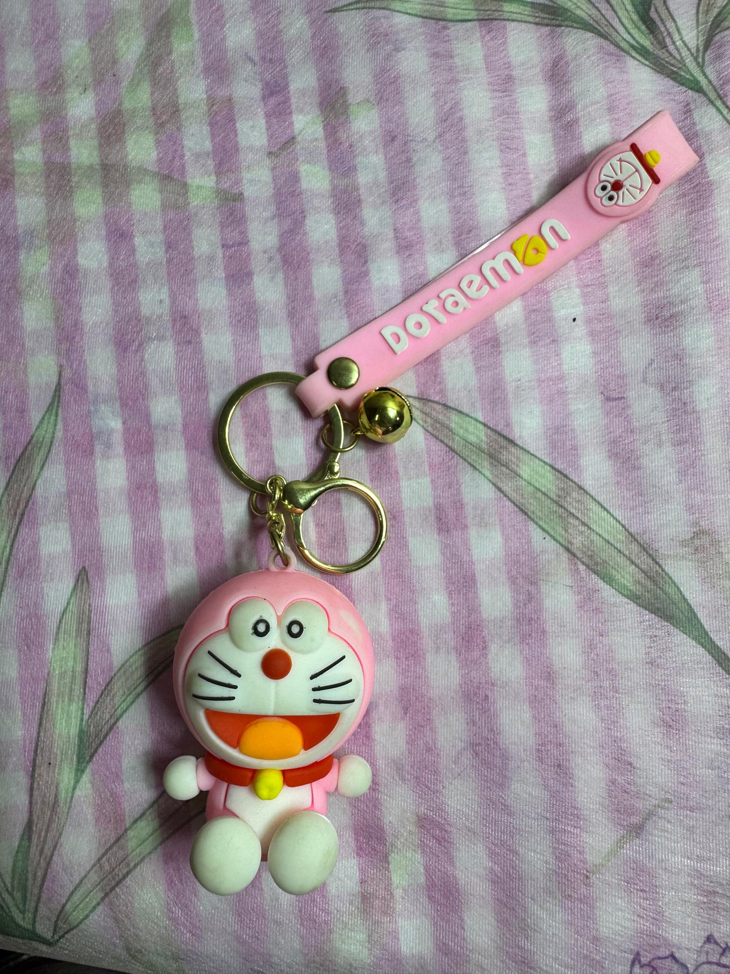 Cute pink doraemon keychain